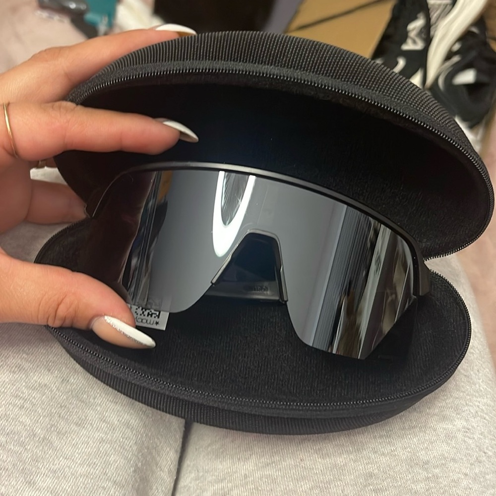 Oakley sunglasses black